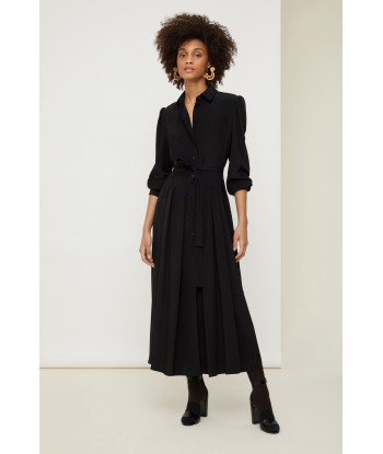 Robe chemise midi plissée en soie Voir les baskets