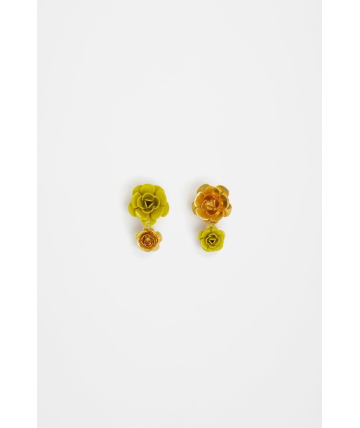 Doubles boucles d’oreilles à fleurs les ctes