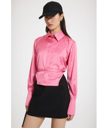 Chemise courte à découpes en satin éco-responsable en stock