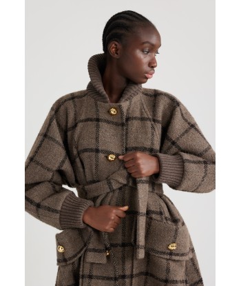 Manteau oversize en mélange de laine recyclée est présent 