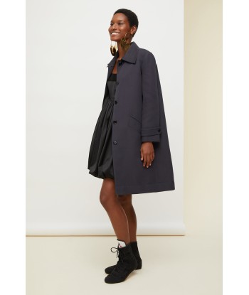 Manteau en gabardine à ourlet volanté en stock